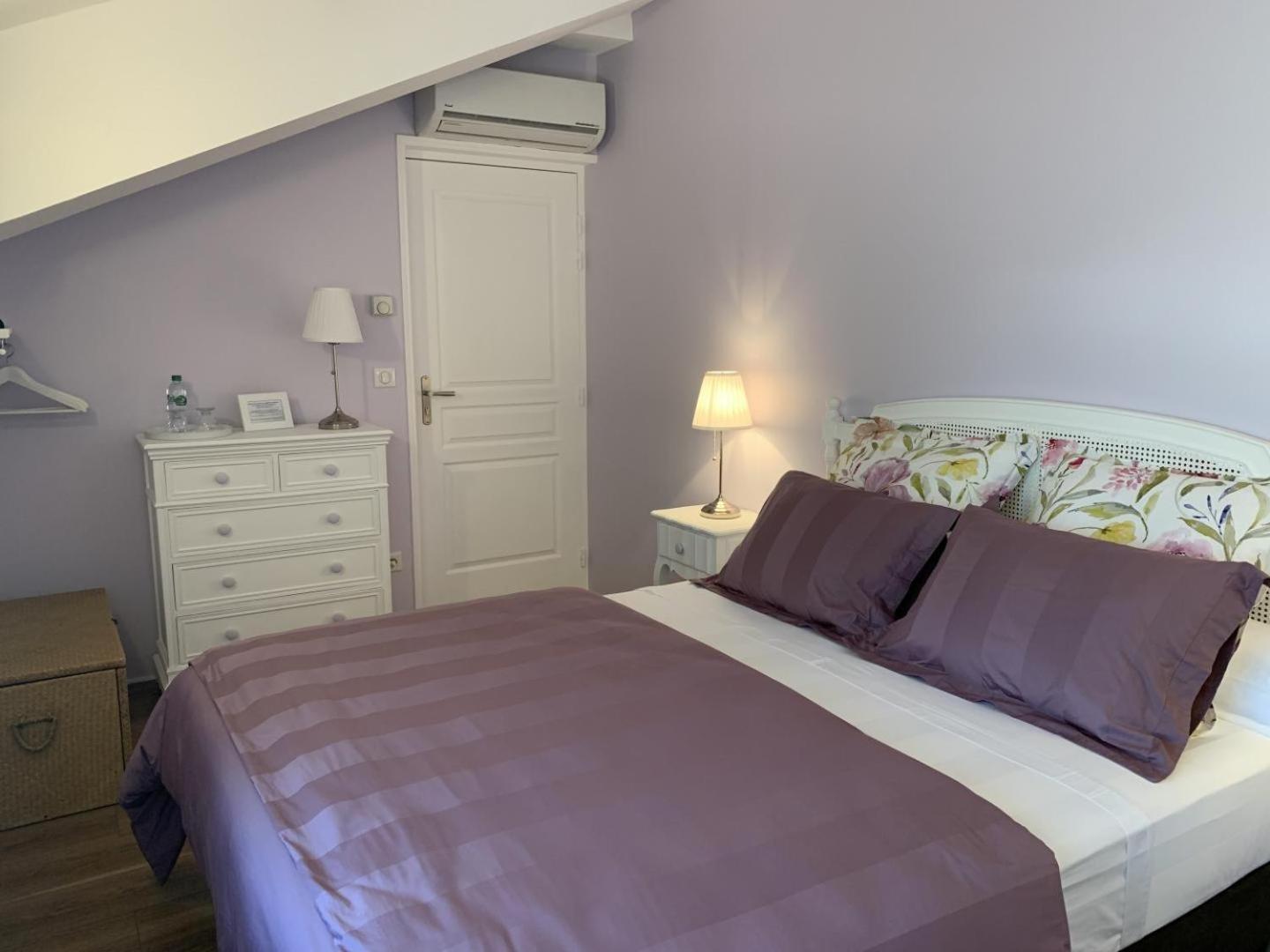 Relais De Navon Bed and Breakfast Saint-Joseph  Exteriör bild